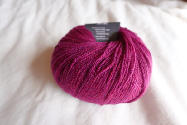 059 dark fuchsia
